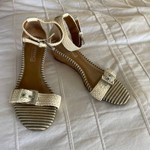 Sperry 1 inch ankle buckle closures